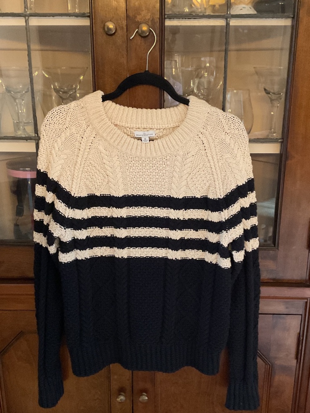 Beautiful LL Bean Signature Cable Knit Sweater.